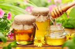 Як відрізнити натуральний мед від підробки - прості і дієві способи