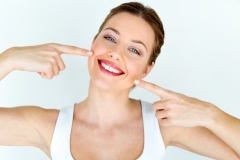 Стоматолог пояснив, чому дві години після обіду найважливіші для здоров'я і краси зубів