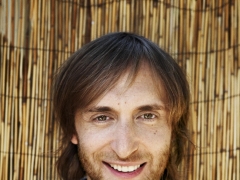 DAVID GUETTA & ESTELLE