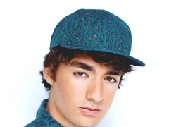 OLIVER HELDENS