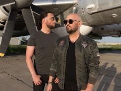 AVIATOR