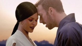 COLDPLAY & RIHANNA