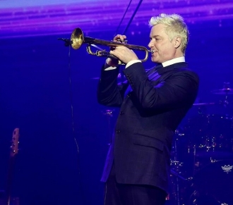 CHRIS BOTTI