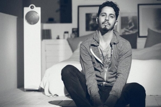 J.VIEWZ FEAT. KELLI SCARR
